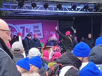 Streik zu Tarifverhandlung Streik zu Tarifverhandlung